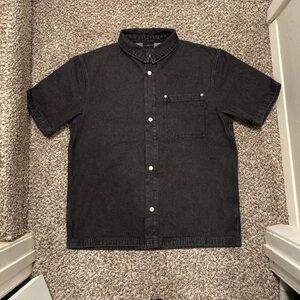 Air Jordan denim washed button up shirt. Medium men’s NWT